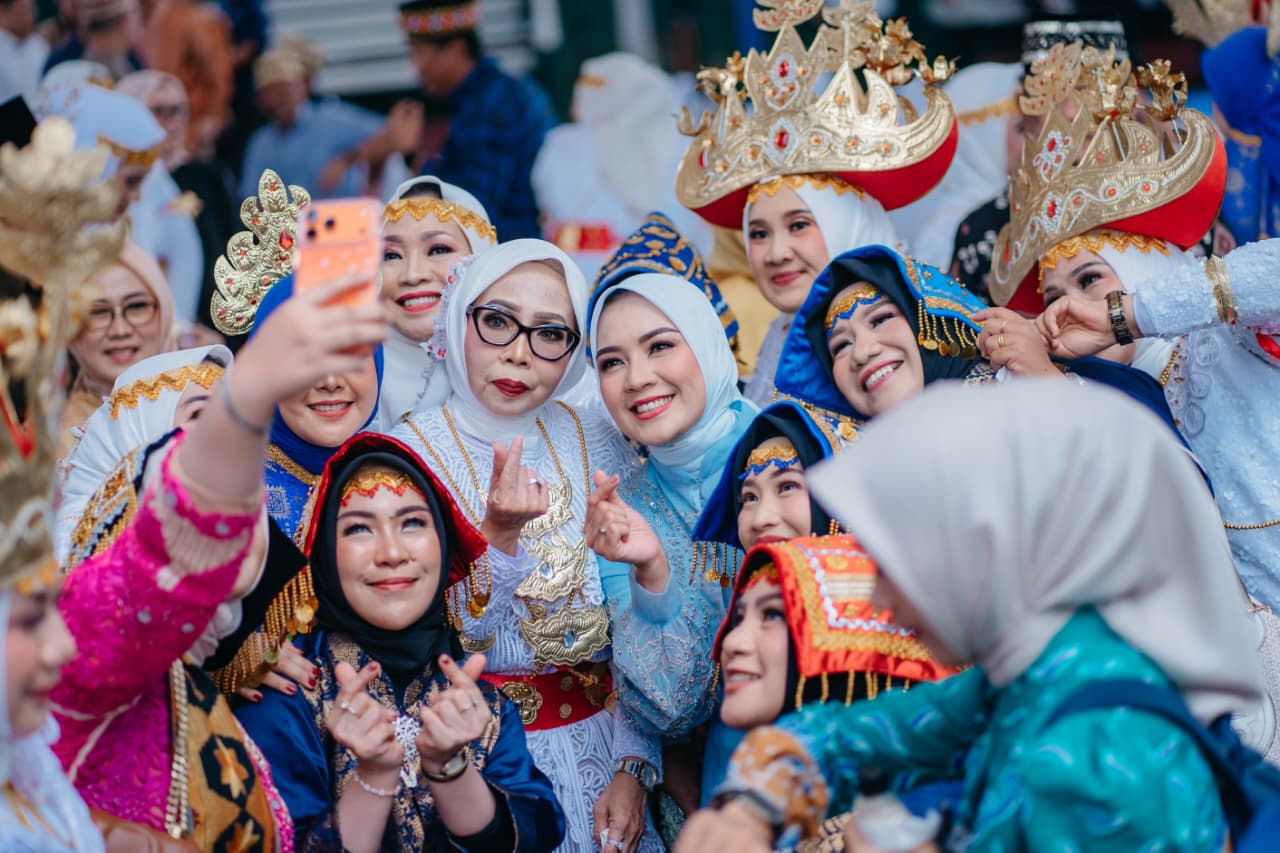 Hadiri Begawi HUT Ke-26 IKBL, Ketua TP PKK Provinsi Lampung Apresiasi Peran Bank Lampung sebagai Mitra Strategis Pembangunan dan Pemberdayaan UMKM
